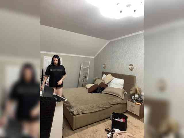 BustyLina webcam