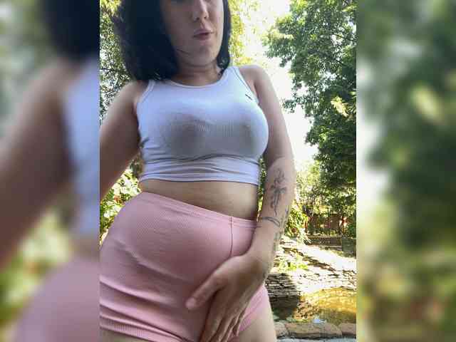 BustyLina webcam