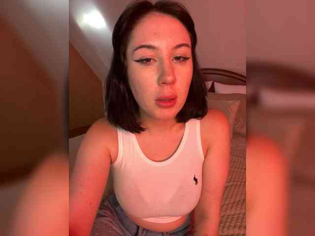 BustyLina webcam