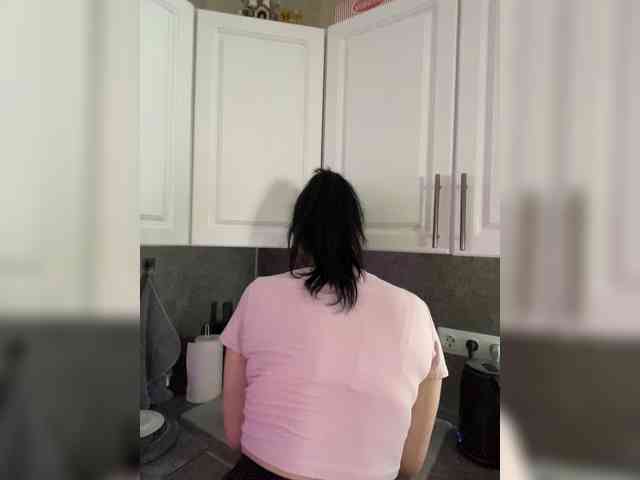 BustyLina webcam