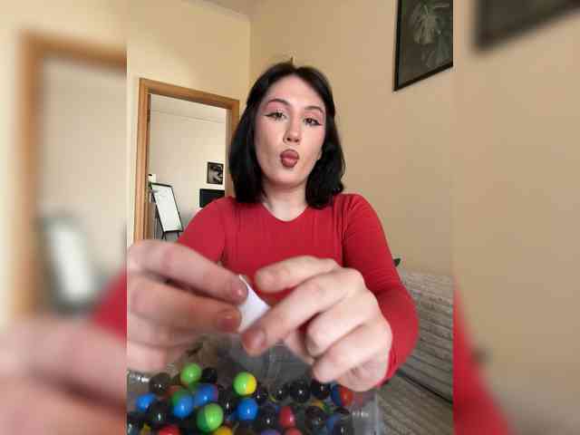 BustyLina webcam