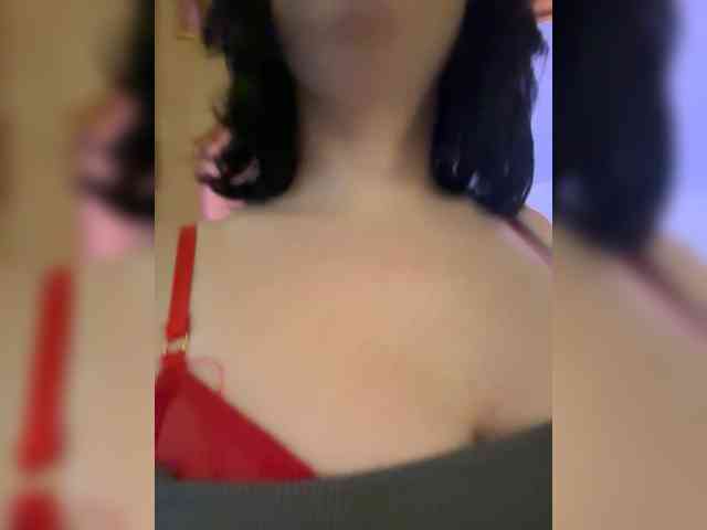 BustyLina webcam
