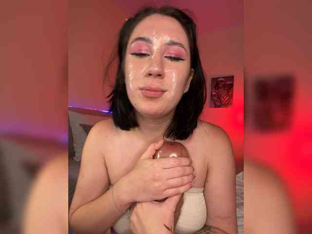 CurvyWoman-