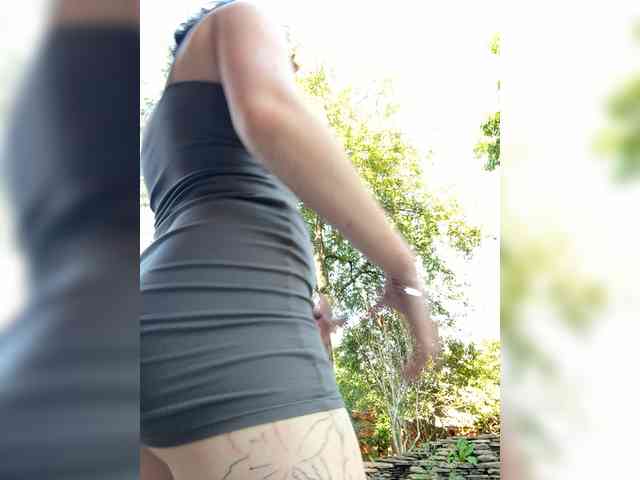 BustyLina webcam