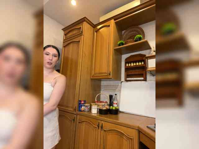 BustyLina webcam