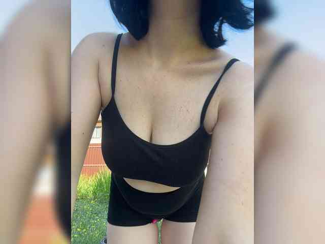 CurvyWoman-