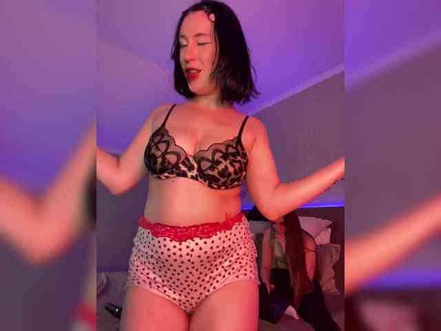 live chatting CurvyWoman-