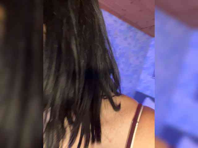 BustyLina webcam