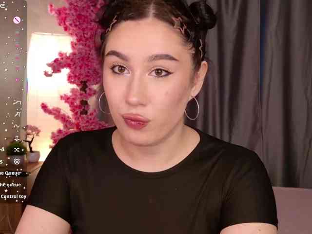 BustyLina