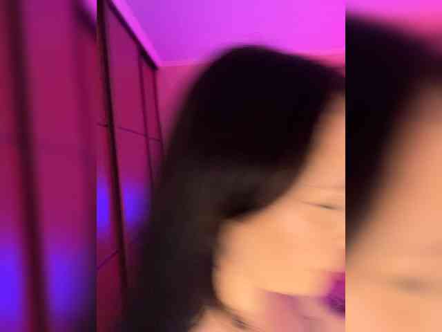 BustyLina webcam
