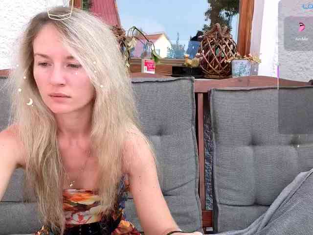 SilviaSweetheart webcam