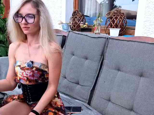 SilviaSweetheart webcam