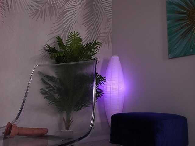 sisi-von-dee live webcam show