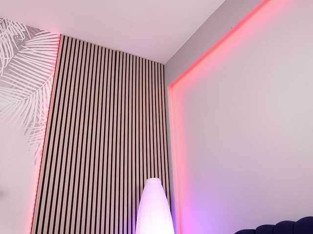 sisi-von-dee live cam on BongaCams