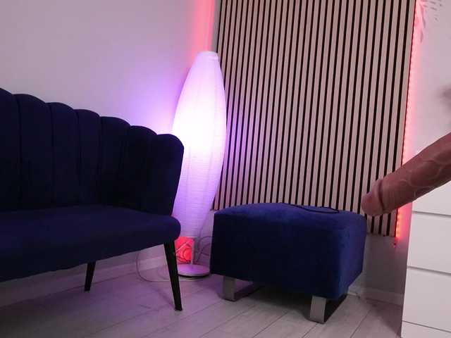 sisi-von-dee live cam on BongaCams