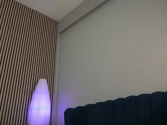 sisi-von-dee live cam preview