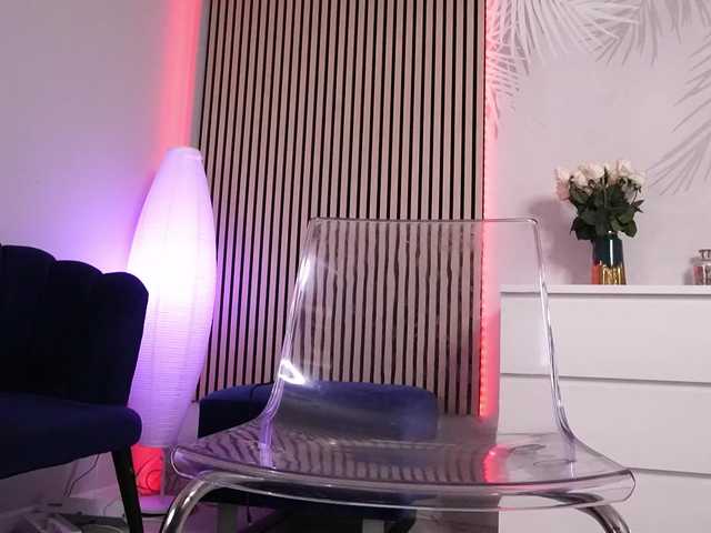 sisi-von-dee live cam on BongaCams