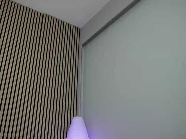 sisi-von-dee live cam on BongaCams