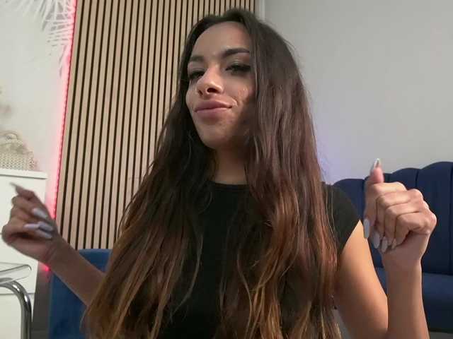 sisi-von-dee live cam on BongaCams