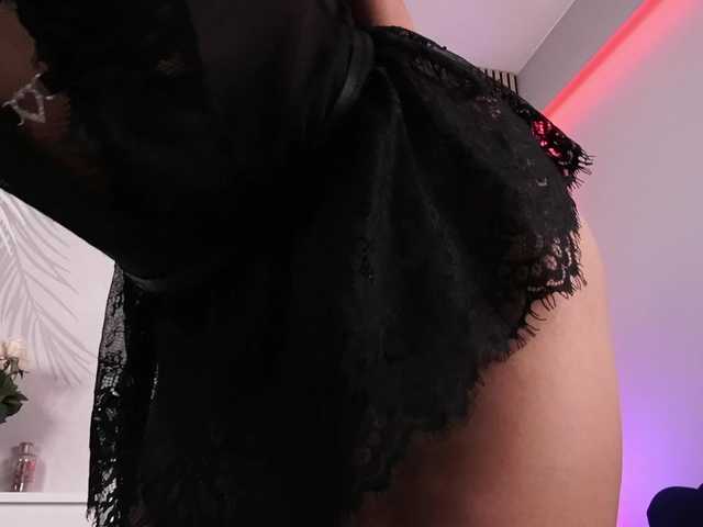sisi-von-dee live cam on BongaCams
