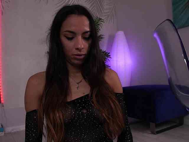 sisi-von-dee