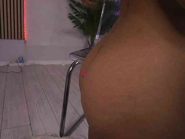 sisi-von-dee webcam