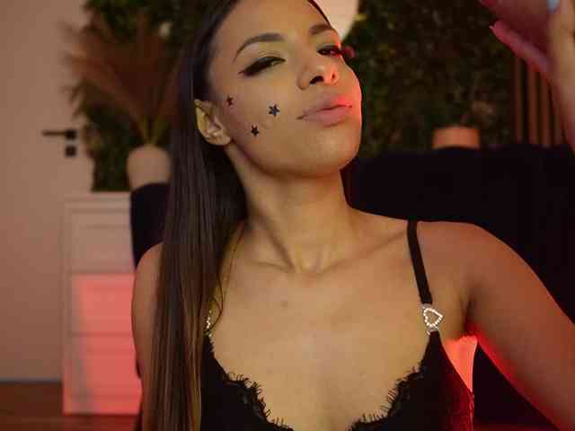 sisi-von-dee