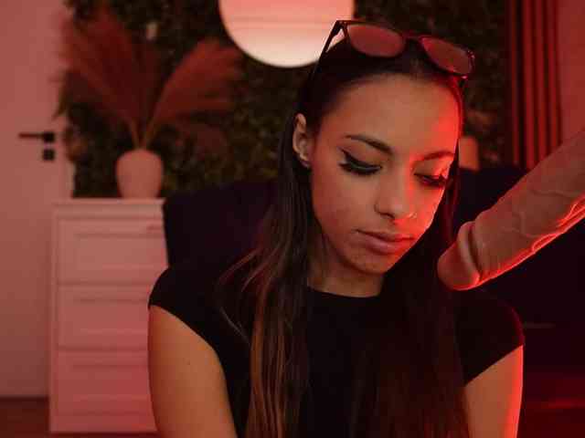 sisi-von-dee webcam