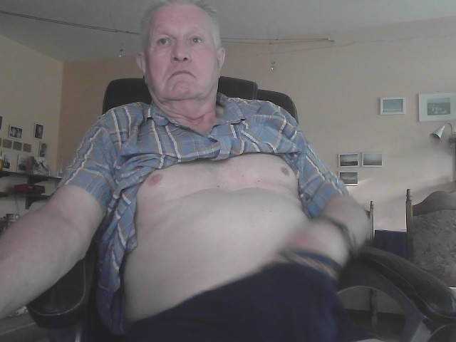 Glueck72 live webcam show