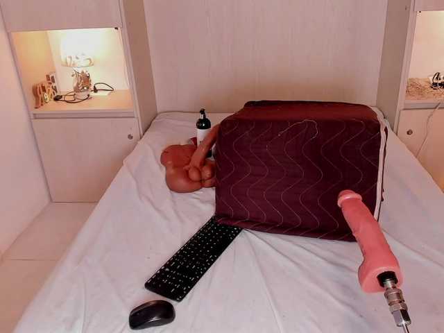 JadeeMuller live cam on BongaCams