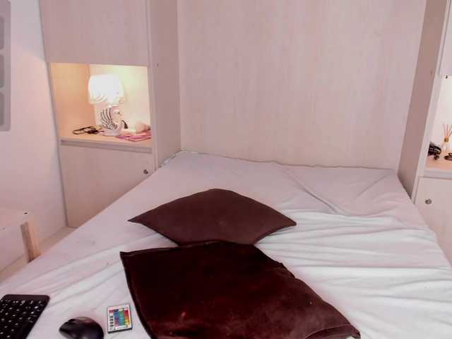 JadeeMuller live cam on BongaCams