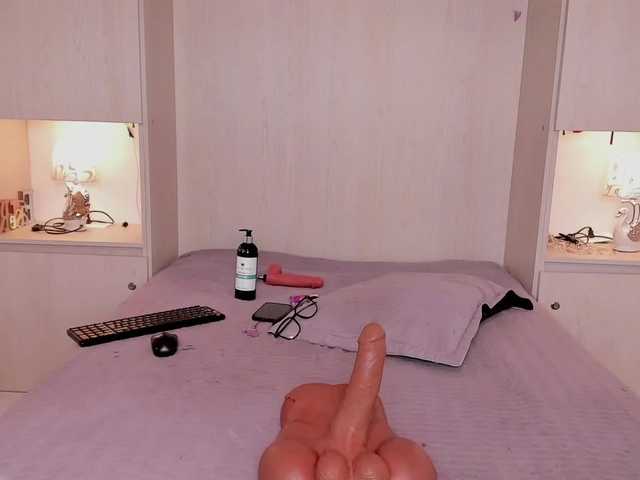 JadeeMuller live cam on BongaCams