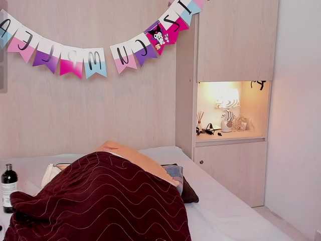 JadeeMuller live cam on BongaCams