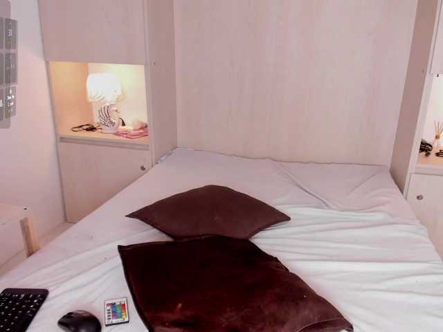 JadeeMuller live cam on BongaCams