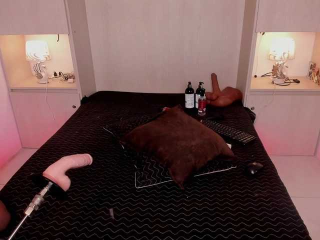 JadeeMuller live cam on BongaCams