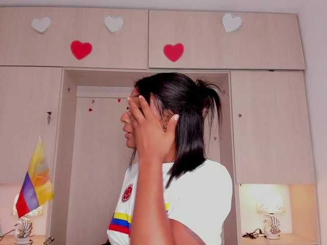 JadeeMuller live cam on BongaCams