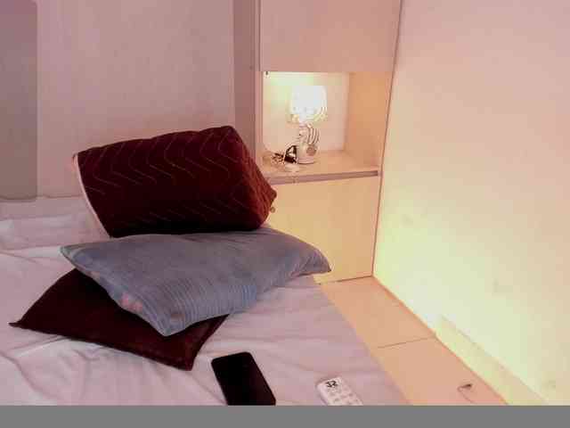 jadeemuller's live room