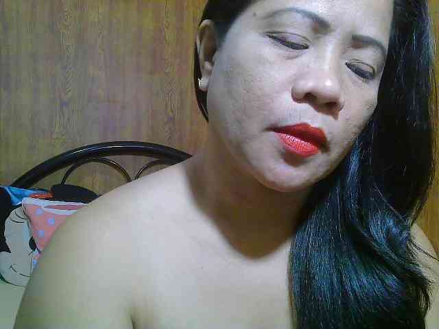 Sweetlips69 webcam