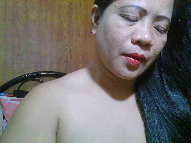 Sweetlips69 webcam
