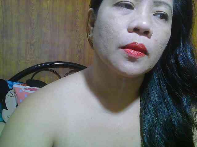 Sweetlips69 webcam