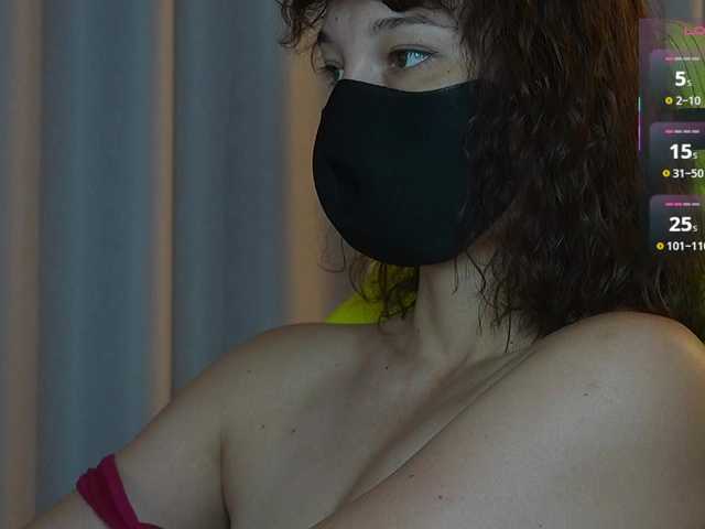 sexlove12002 live cam on BongaCams