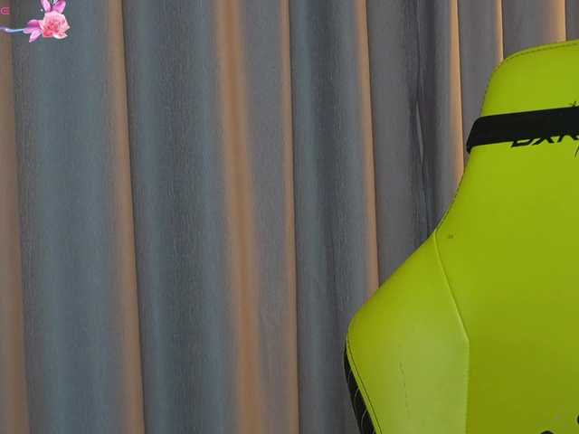 sexlove12002 live cam on BongaCams
