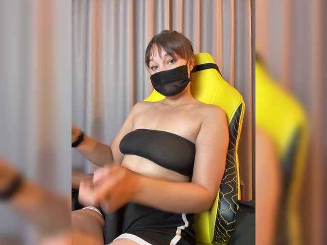 sexlove12002 live cam on BongaCams