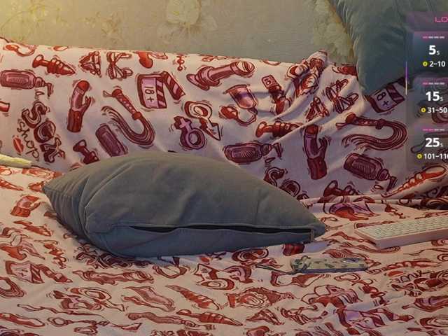sexlove12002 live cam on BongaCams