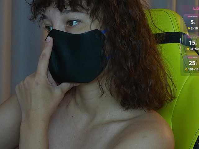 sexlove12002 live cam on BongaCams