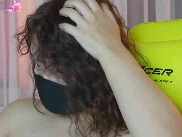 still_her webcam