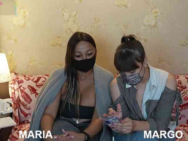 This model is live right now. sexlove12002