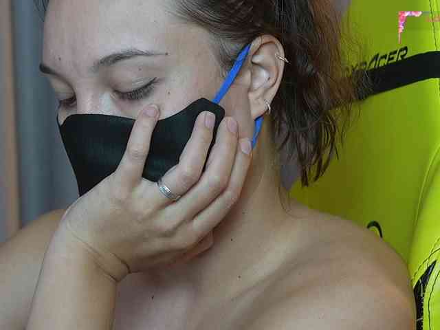 still_her webcam