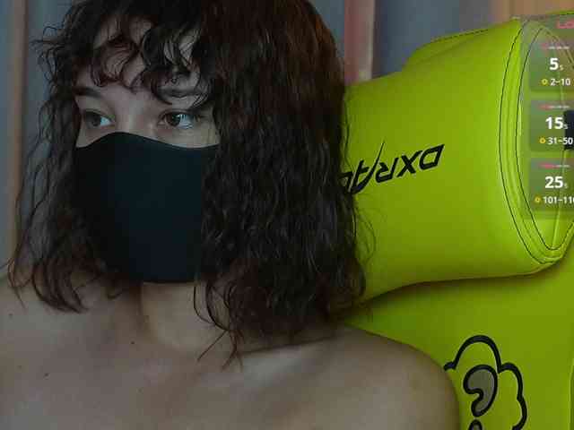 still_her webcam