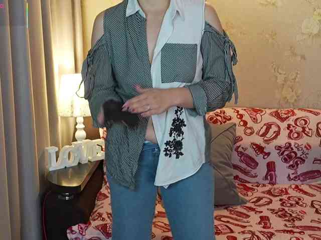 Acest model este live acum. sexlove12002